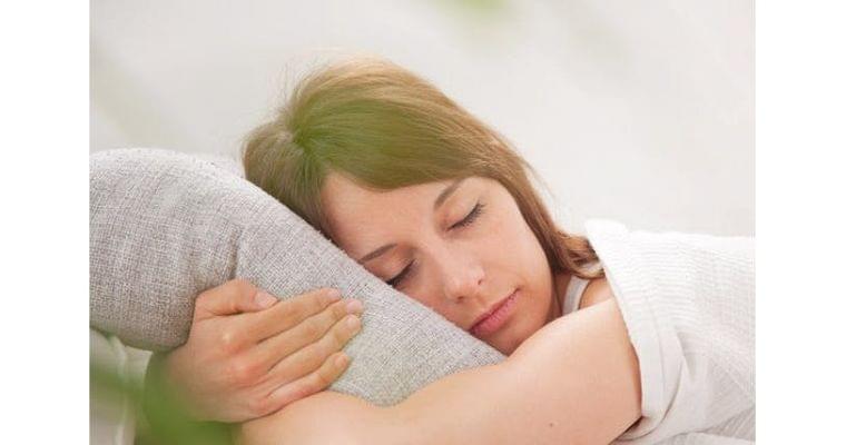 睡眠のプロが教える新常識 寝酒NG、エアコンはOK|ヘルスUP|NIKKEI STYLE