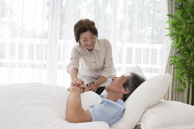 入院中の老人男性