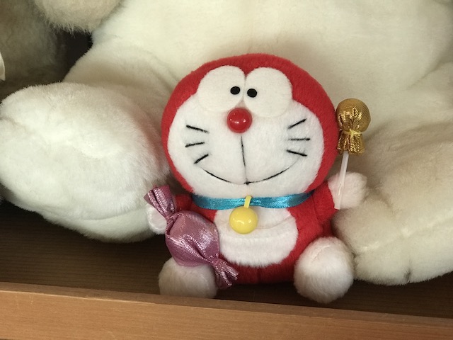 供養を待つぬいぐるみ