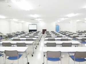 取手西口駐車場ビル貸会議室・レンタルスペース大会議室の画像1