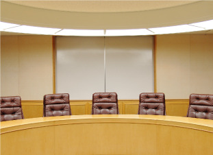 福井商工会議所ビル特別会議室の画像1
