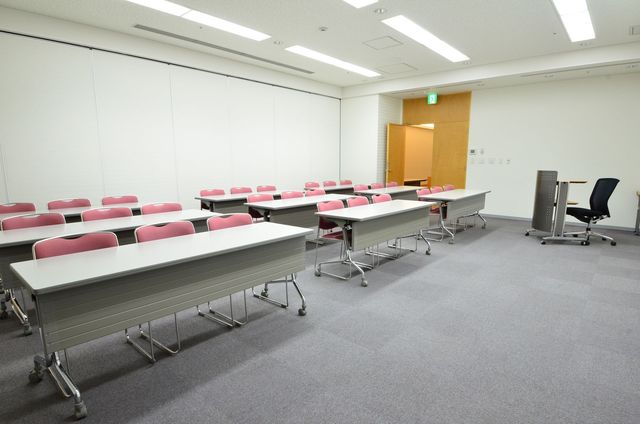コンファレンスプラザ大阪御堂筋コンファレンスルームCの画像1