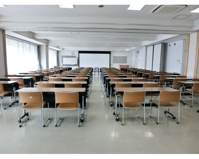 福岡県自治会館201&202会議室の画像1