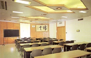 和歌山県民文化会館中会議室の画像1