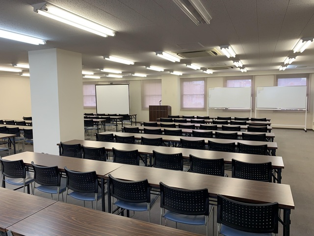 【閉店】ハロー貸会議室大阪扇町天満【閉店】7F(スクール型)の画像1
