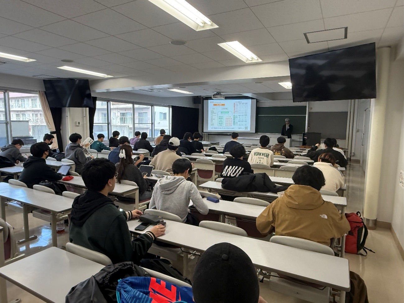 防災工学で北海道開発局による特別講義を行いました。