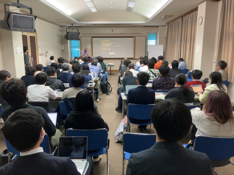 生命工学科の安井秀太君がアルゴリズム研究発表会で発表しました