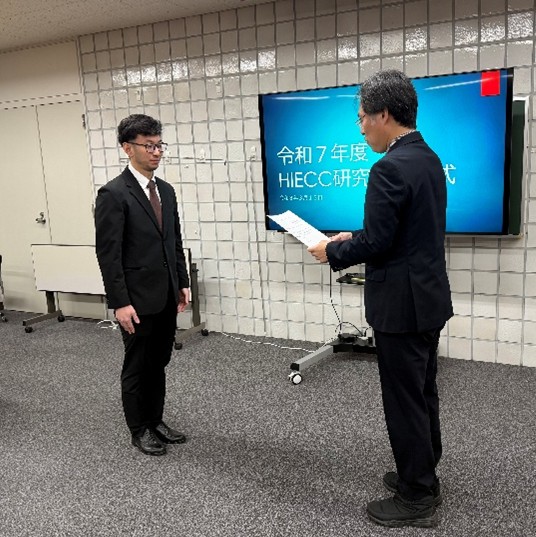 パラグアイからのHIECC研修生・菅原龍人さんの修了式を挙行