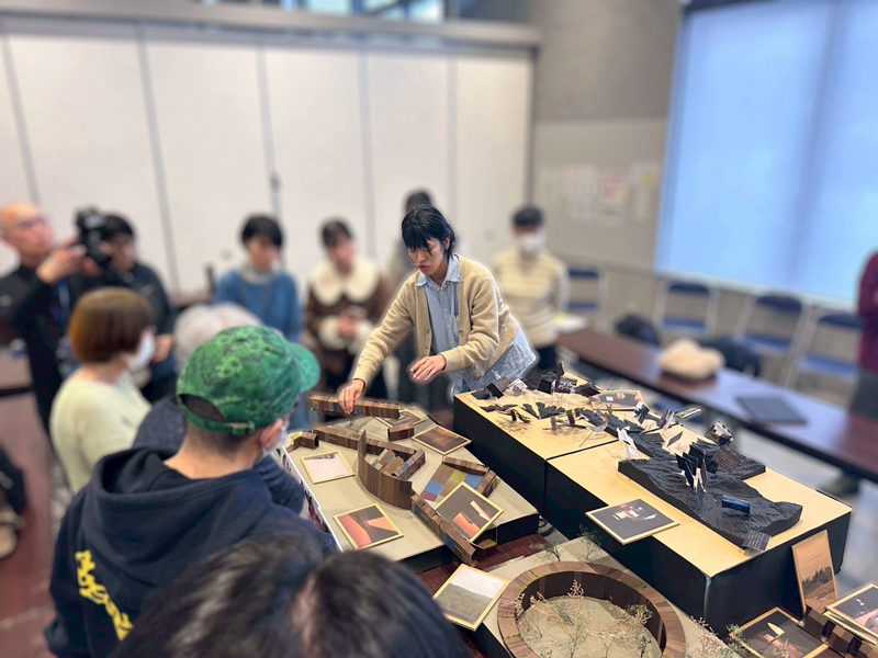 建築学科4年生が「夕張に学んだ学生研究発表会」で卒研のテーマを発表しました!