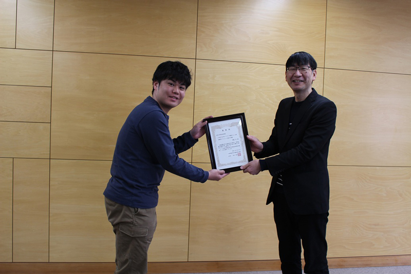 生命工学学生研究賞受賞者を表彰しました