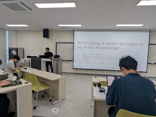 電子情報生命工学専攻修士二年の安井秀太君が韓国で開催された国際学会で発表しました。