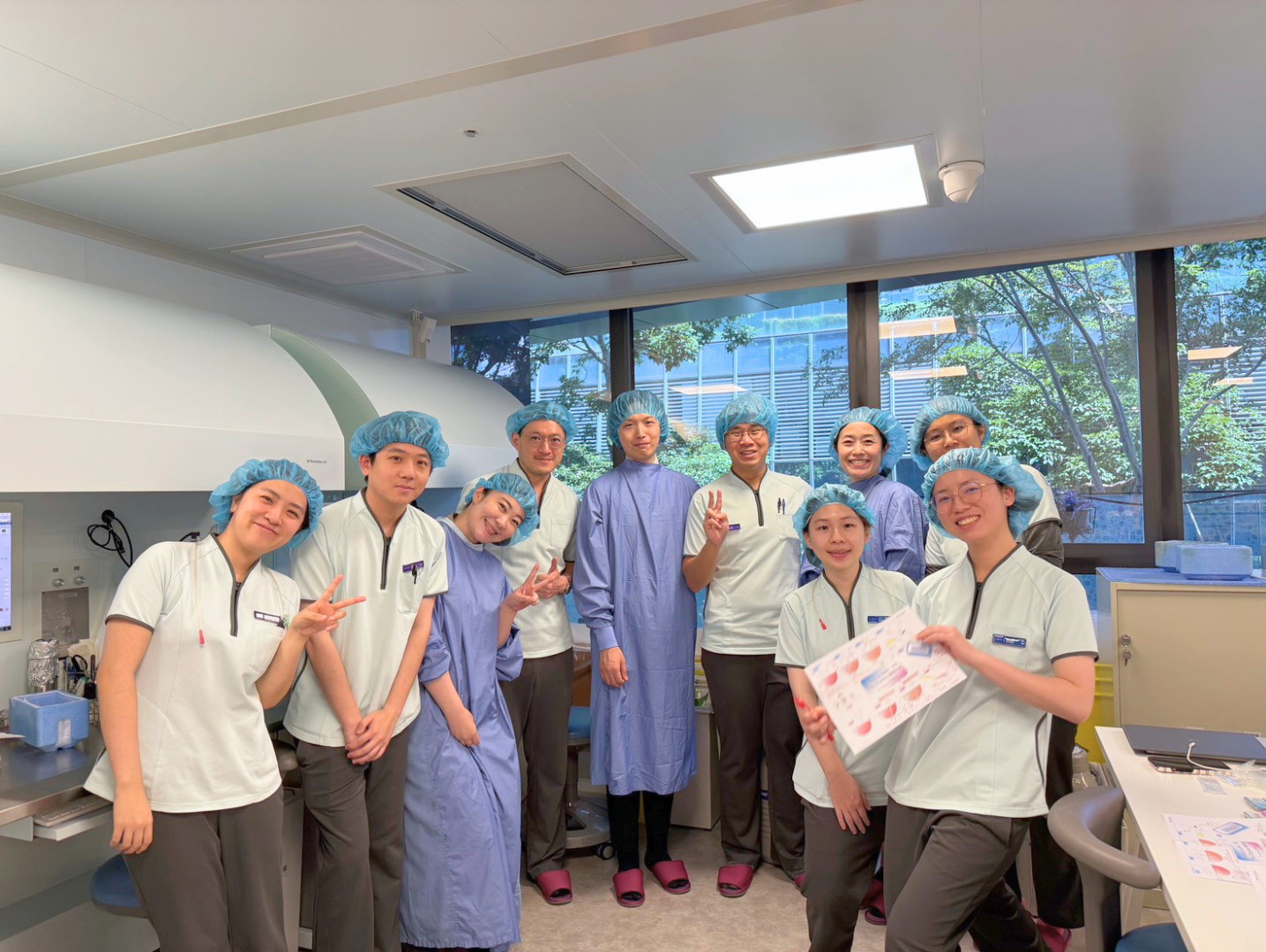 日本 REPROLIFE 率領原廠 3 位胚胎師致送子鳥11(台北院)進行冷解凍技術交流,以及新產品「Cryotec RtU 玻璃化冷解凍試劑」的測試