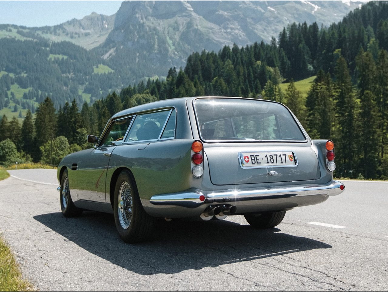 aston-martin-db5-everyday-object-04