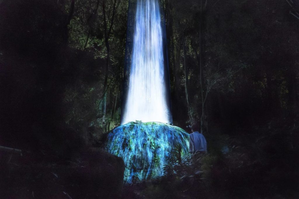 teamLab X earth music & ecology
a forest where gods live