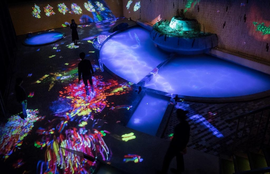 teamLab X earth music & ecology
a forest where gods live