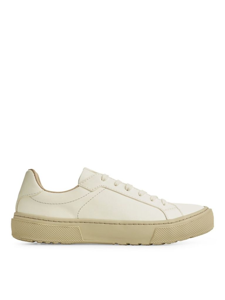 arket-court-trainers-everyday-object-01