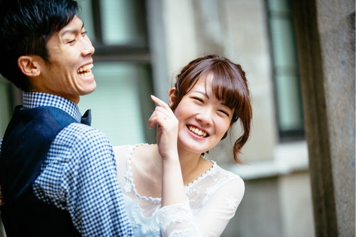 Happy Smile couple — Photo by Ryuma Yorita Photography