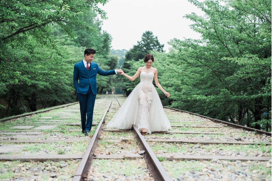 This ancient rail line is a beautiful spot for photos — Photo by Kai