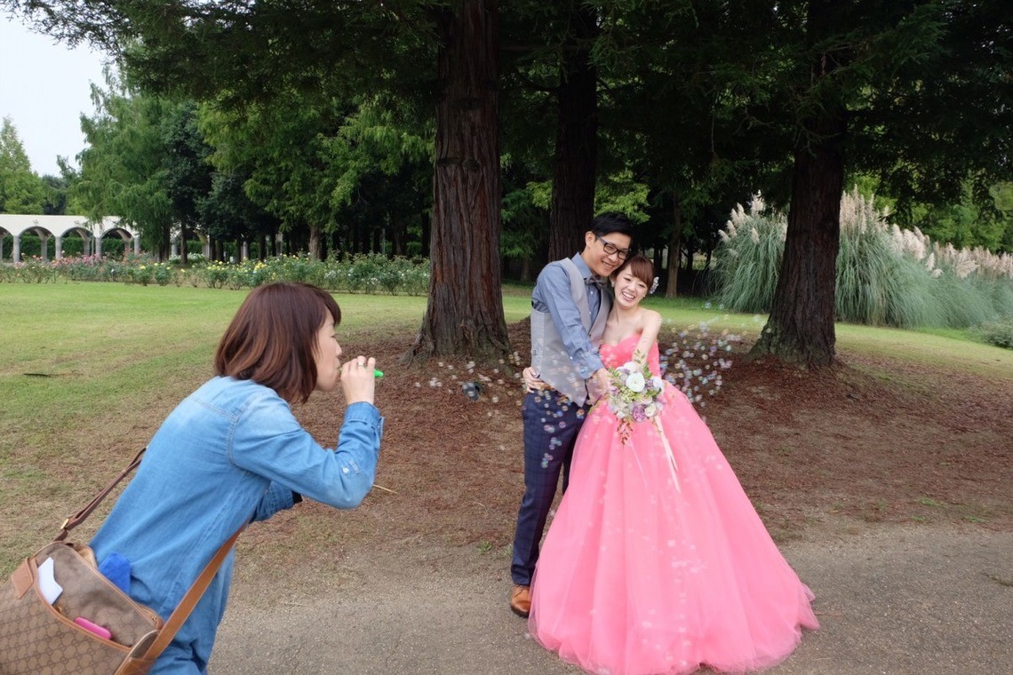 A photo shoot can take all day depending on your package — Photo by URARAKA PHOTOGRAPHY