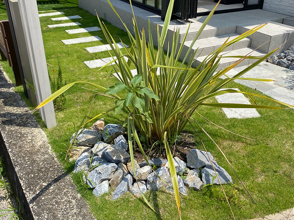 ファミリー庭園奈良店　展示　ロックガーデン