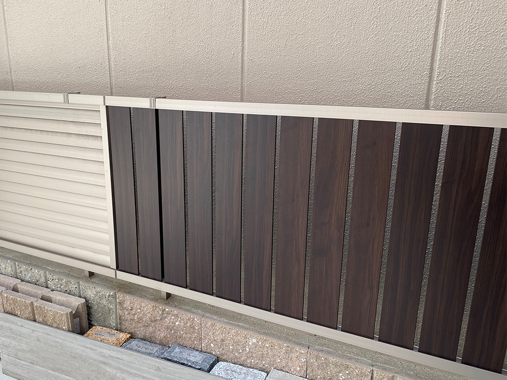 ファミリー庭園大阪店 展示品 LIXIL 木製調フェンスAB TS2型 ファミリー庭園大阪店 展示品 LIXIL 木製調フェンスAB TS2型