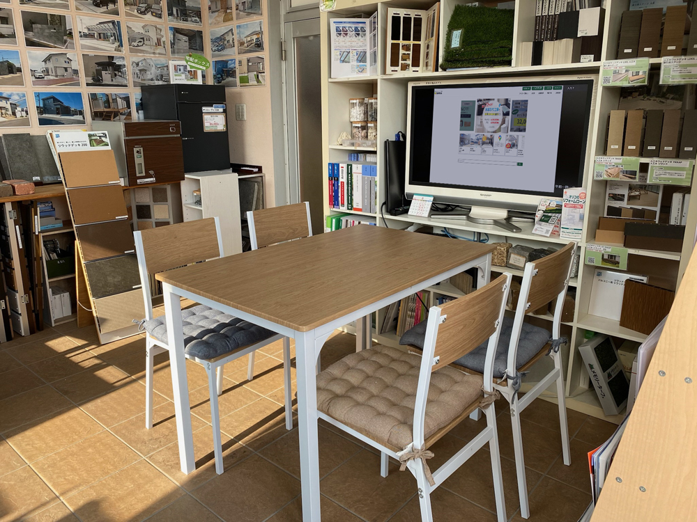 ファミリー庭園和歌山店 店内 お打ち合わせスペース02 ファミリー庭園和歌山店 店内 お打ち合わせスペース02