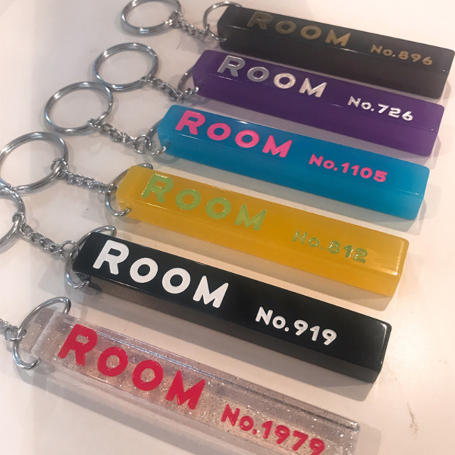 4439808-roomkey2