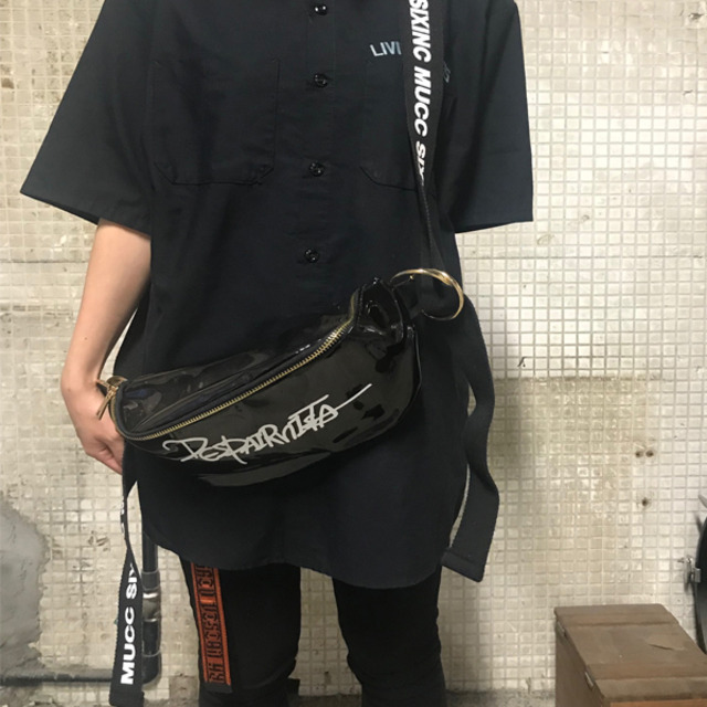 4449511-shoulder2