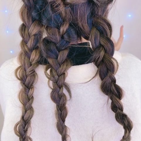 簡単ヘアアレ ヘアトリプル三つ編みで知的女子に大変身