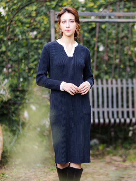 OUTLET】バイカラーライン シャトルキーネック サックワンピース