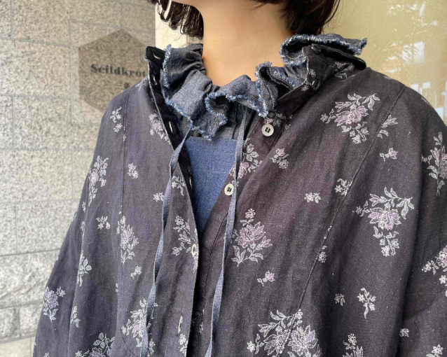 **Linen Vintage Floral Print**