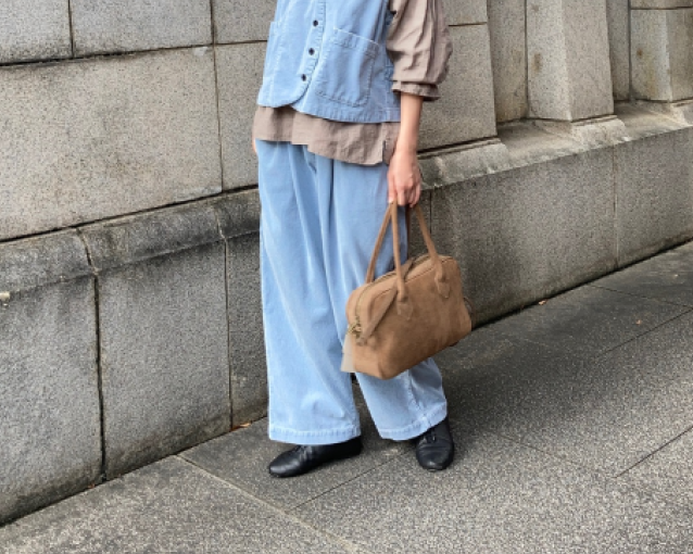 ** やわらかなブルー **