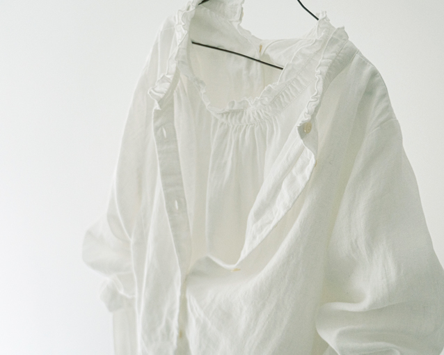 【NEW IN】リネンスタンドフリルブラウス ルーズフィット