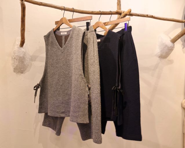 nest Robe 【UpcycleLino】 ダンガリーVネックベスト nest Robe 