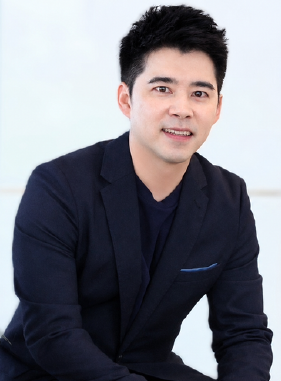 山口 英基 氏