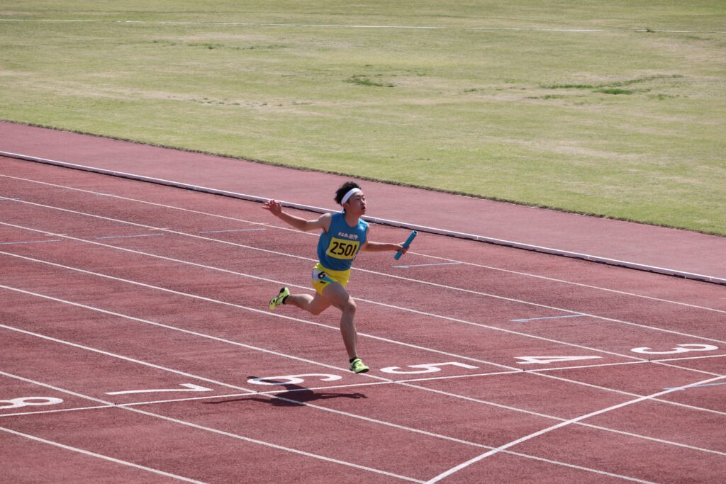 男子110mJH　15年振りの大会新で優勝　中村駿汰（写真は400mRアンカー時）