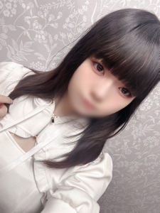 働いている女の子の年齢層を教えてください!のアイキャッチ画像