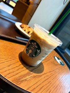 スタバのプレゼント☕🎁のアイキャッチ画像