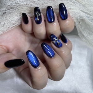 パーツも輝く、お気に入りネイルのアイキャッチ画像