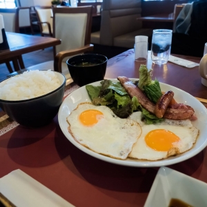 朝食の定番に潜む血管老化の小さな落とし穴～ハム・ベーコン・ソーセージとの上手な距離感のアイキャッチ画像