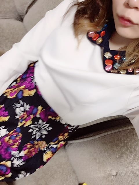 「出勤してます.+*:?+?.☆」04/23(月) 21:43 | あおいの写メ・風俗動画