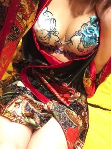 「こんにちわ」04/26(木) 22:20 | ひとみの写メ・風俗動画