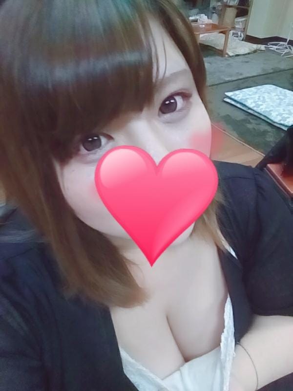 「待機してます(>_