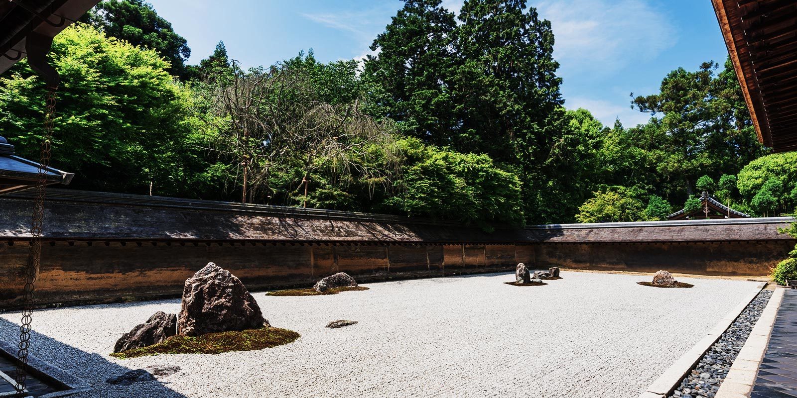 トップページ 群馬県の造園工事 土木工事は 有限会社 神戸造園 トップページ 群馬県の造園工事 土木工事は 有限会社 神戸造園