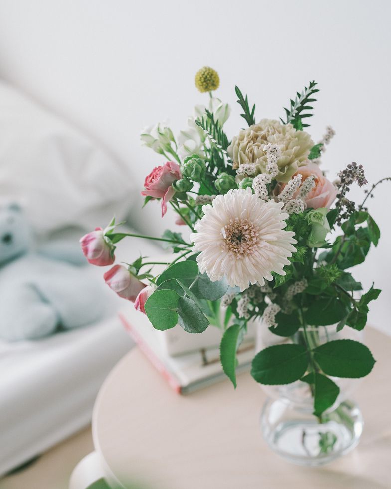 FLOWERの定期便｜季節の花束を【送料無料】で毎月お届け！