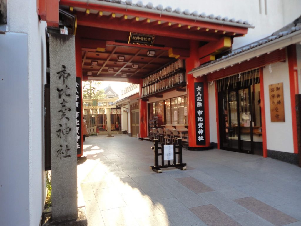 神社外観