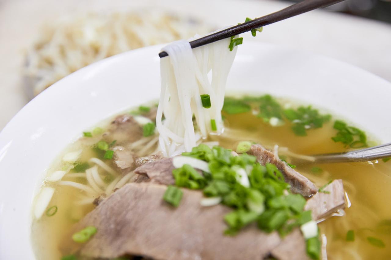 フォーとブンの違いって?ベトナムの米麺のアレコレ | FRaU