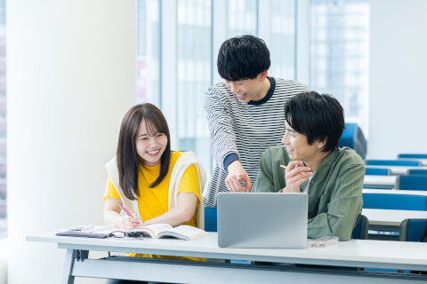 大学生_属性_男女_サークル
