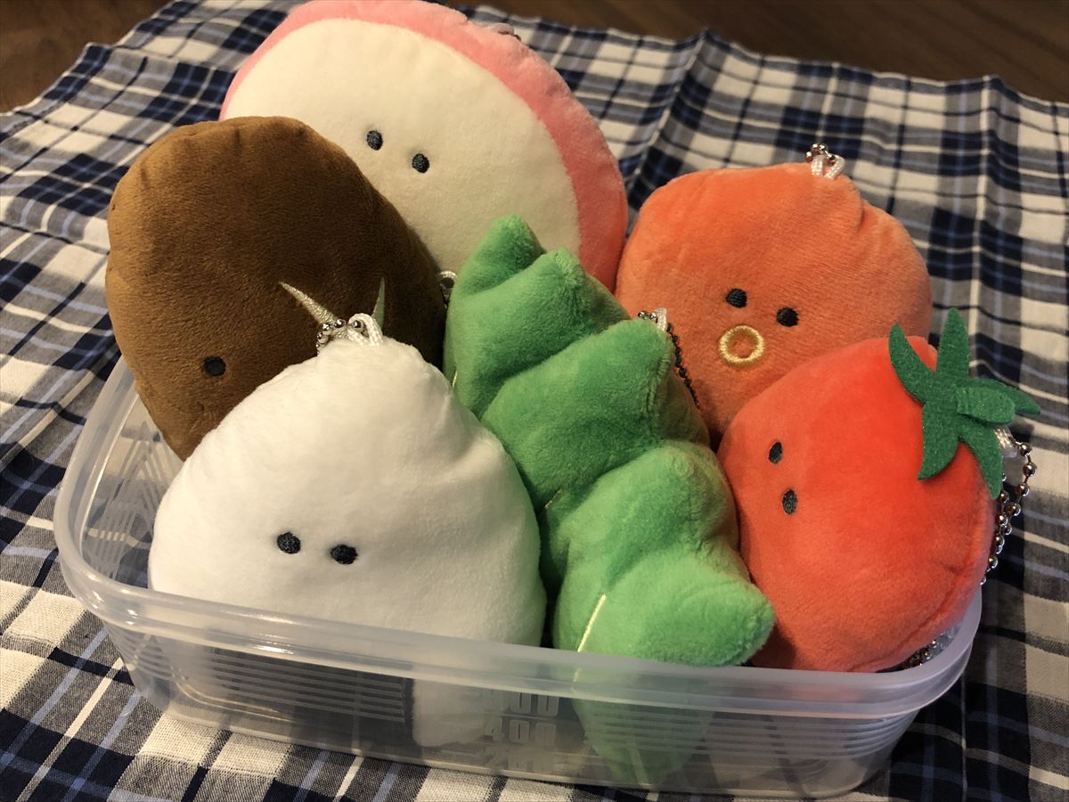 週刊ガチャ242 お弁当のおかずたちがふわふわなマスコットに つぶらな瞳のお弁当箱ぬいぐるみ ａチーム ゲームドライブ ゲードラ