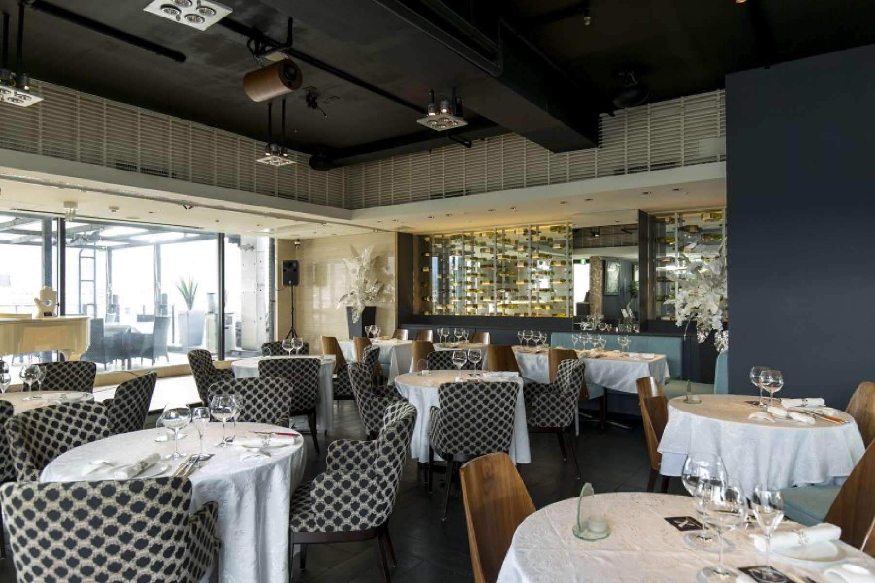 Restaurant & Wine bar XLV
